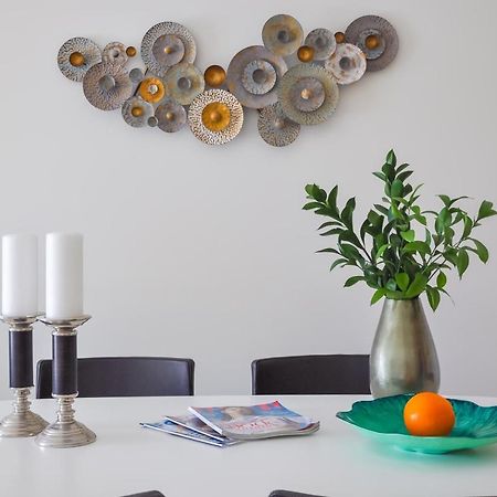 Lovelystay - 2Br Modern, Pool Access, Close To Marina & Beach Quarteira Esterno foto